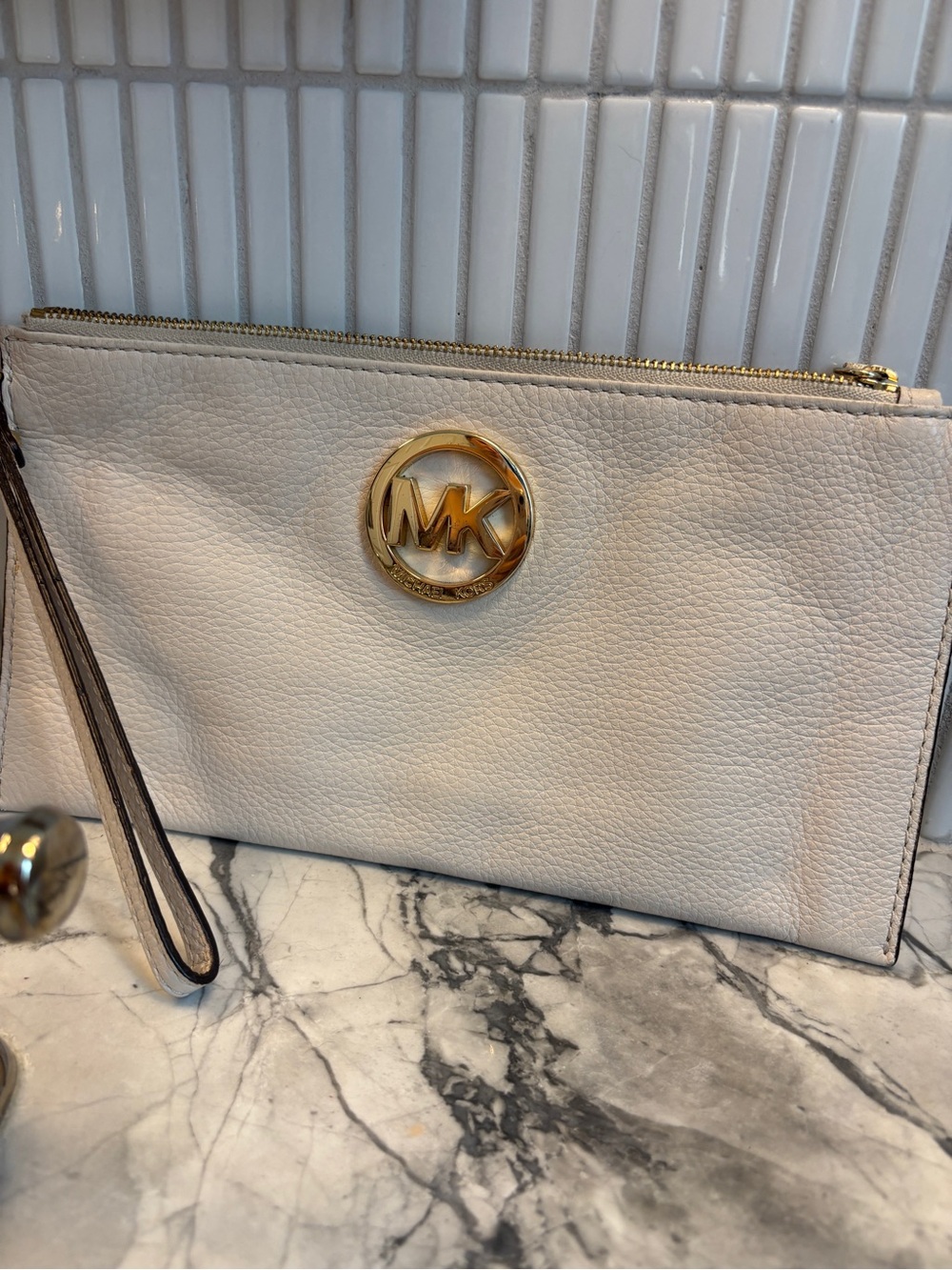 Michael Michael Kors Clutch White Pebbled Leather Wristlet Gold Hardware Logo